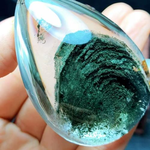 What-Is-Thousand-Layer-Mountain-Green-Phantom-Quartz Xuan Shu