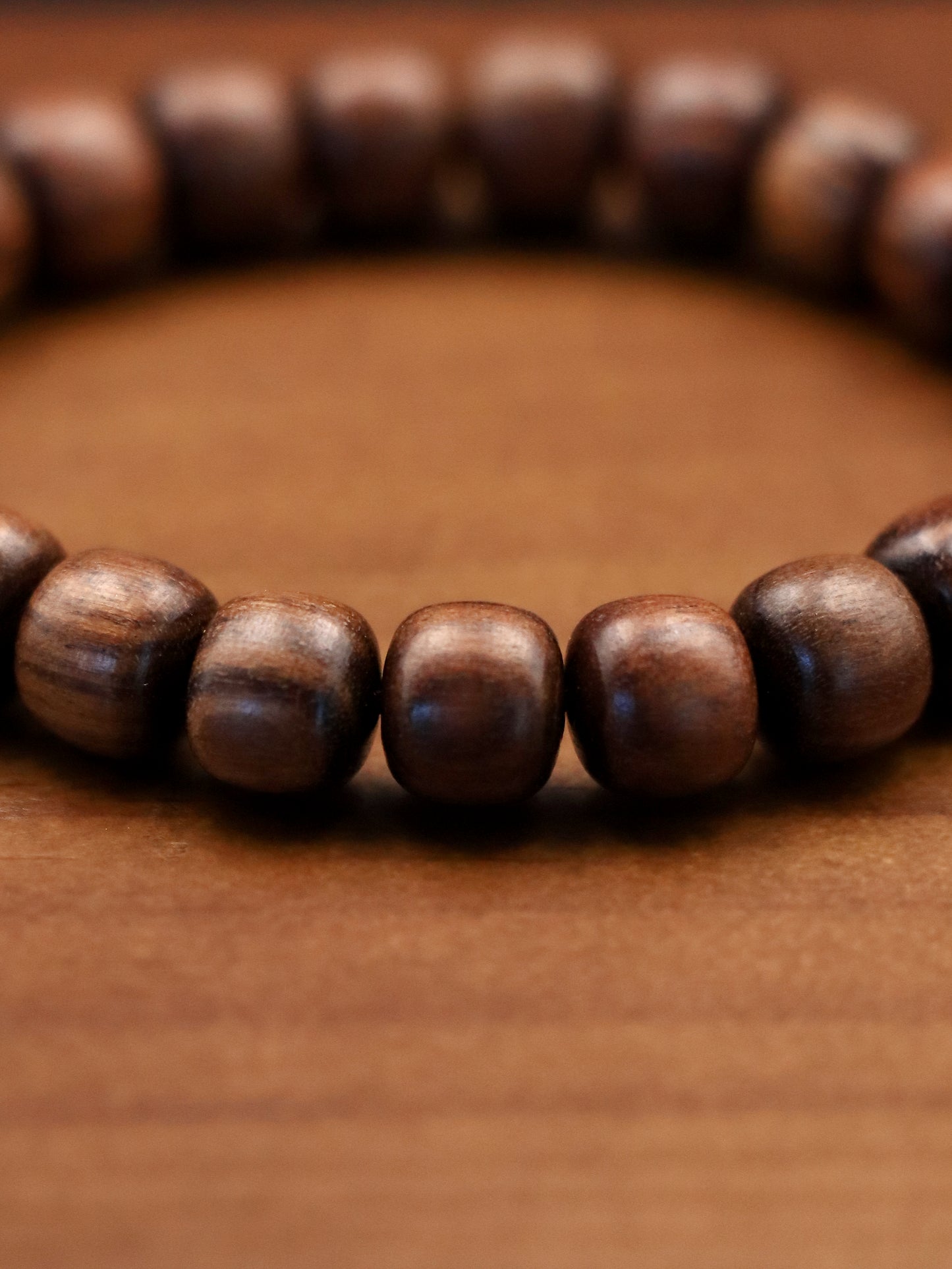 Natural Black Rosewood Bracelet – Deep Brown Tones & Minimalist Style & Daily Elegance