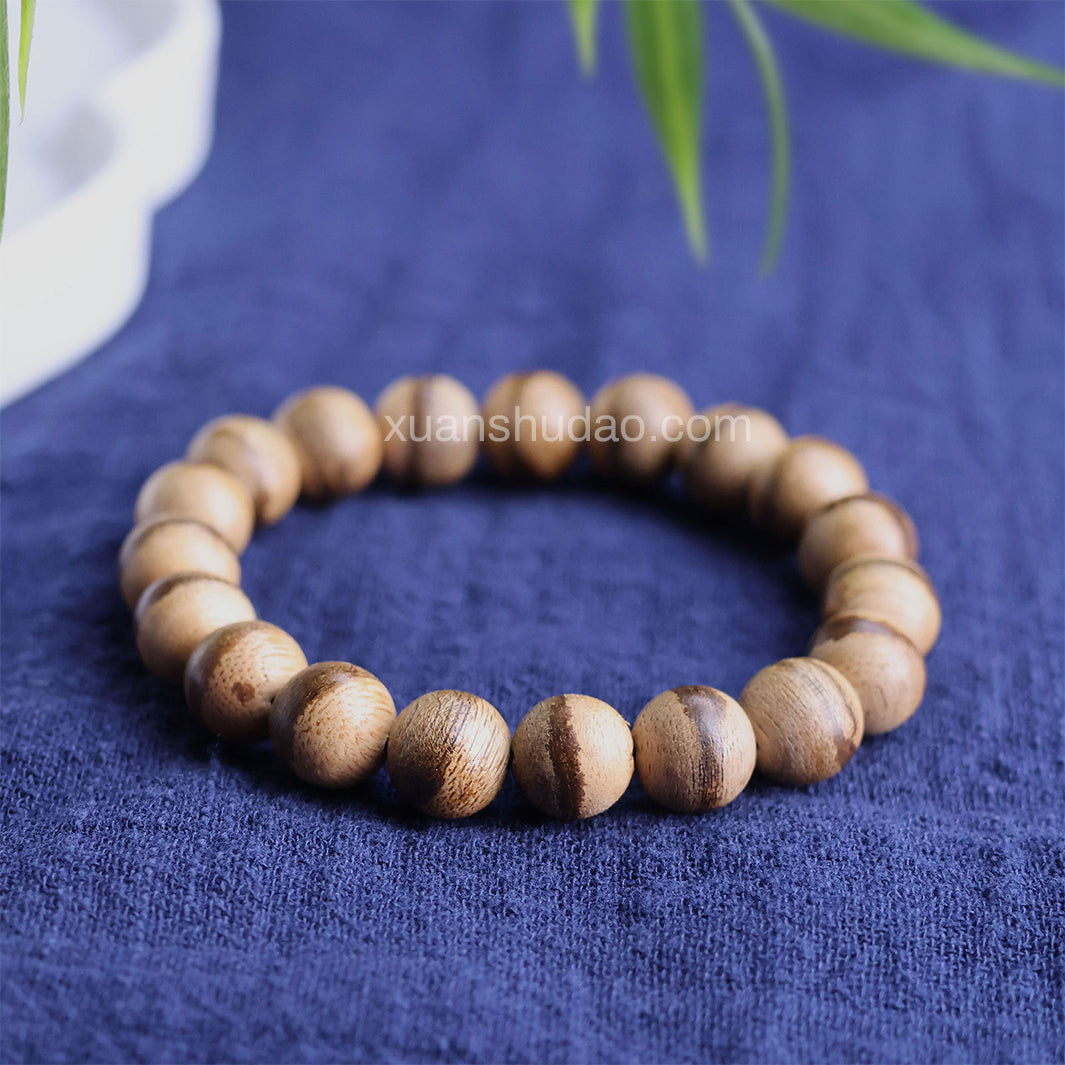 Manila Agarwood Flower Bead Bracelet – Evil Repelling, Fortune Boost & Energy Alignment