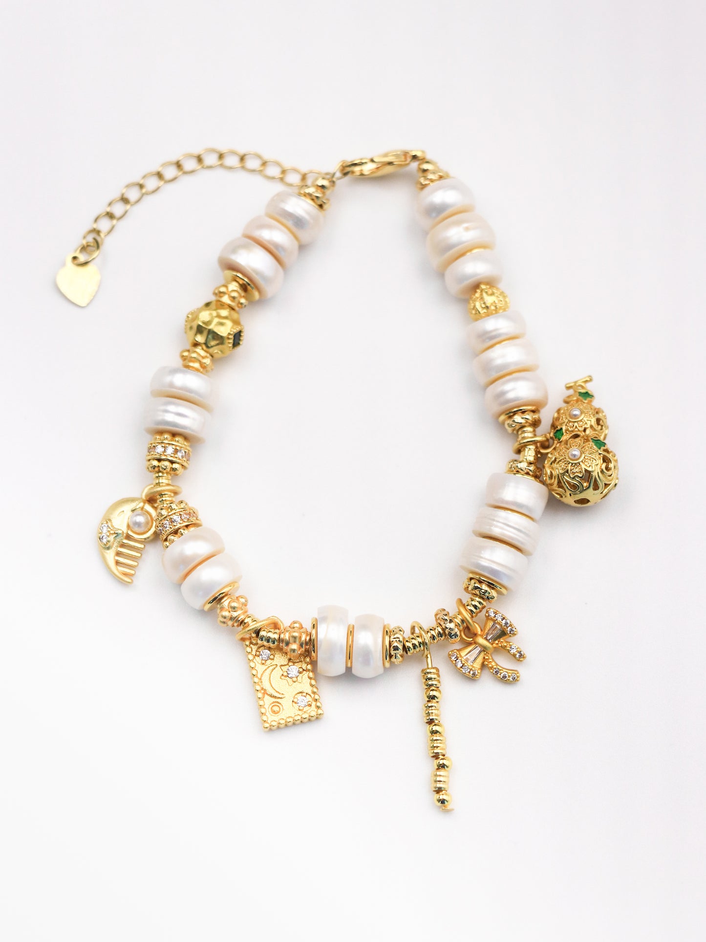 Natural Pearl Tablet & Gold-Plated Peanut Bracelet