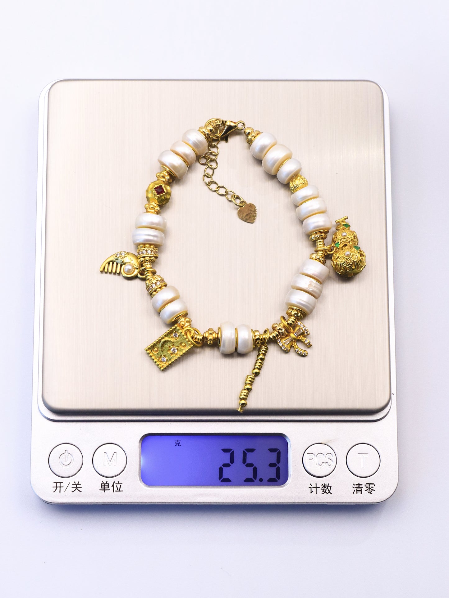 Natural Pearl Tablet & Gold-Plated Peanut Bracelet