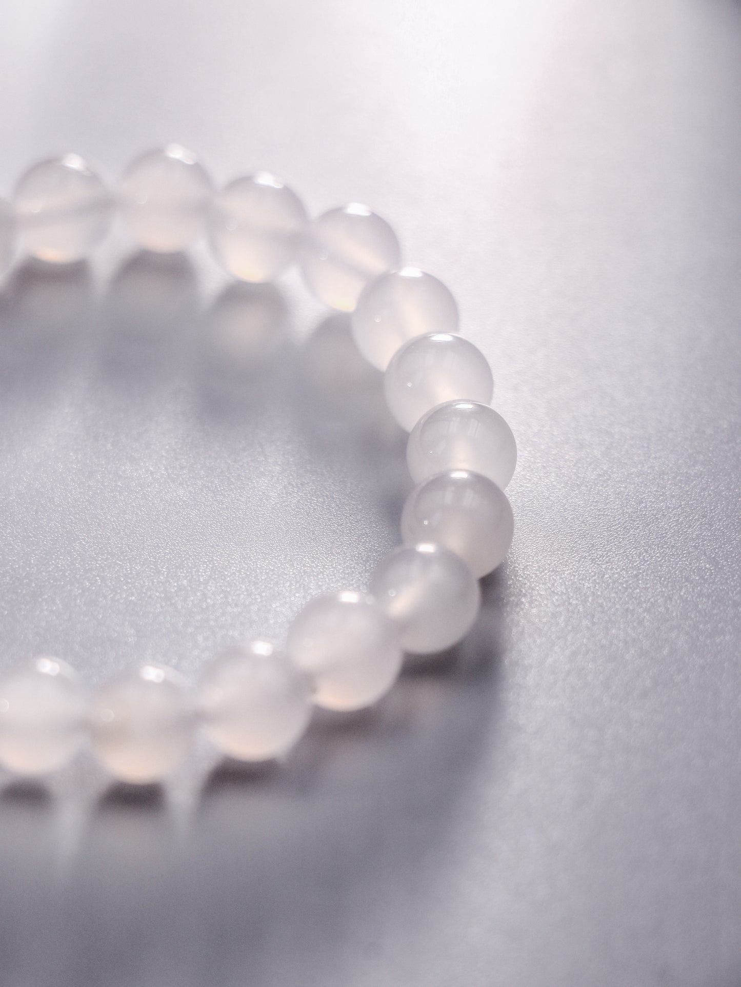 Natural White Agate – Emotional Balance & Spiritual Clarity Bracelet
