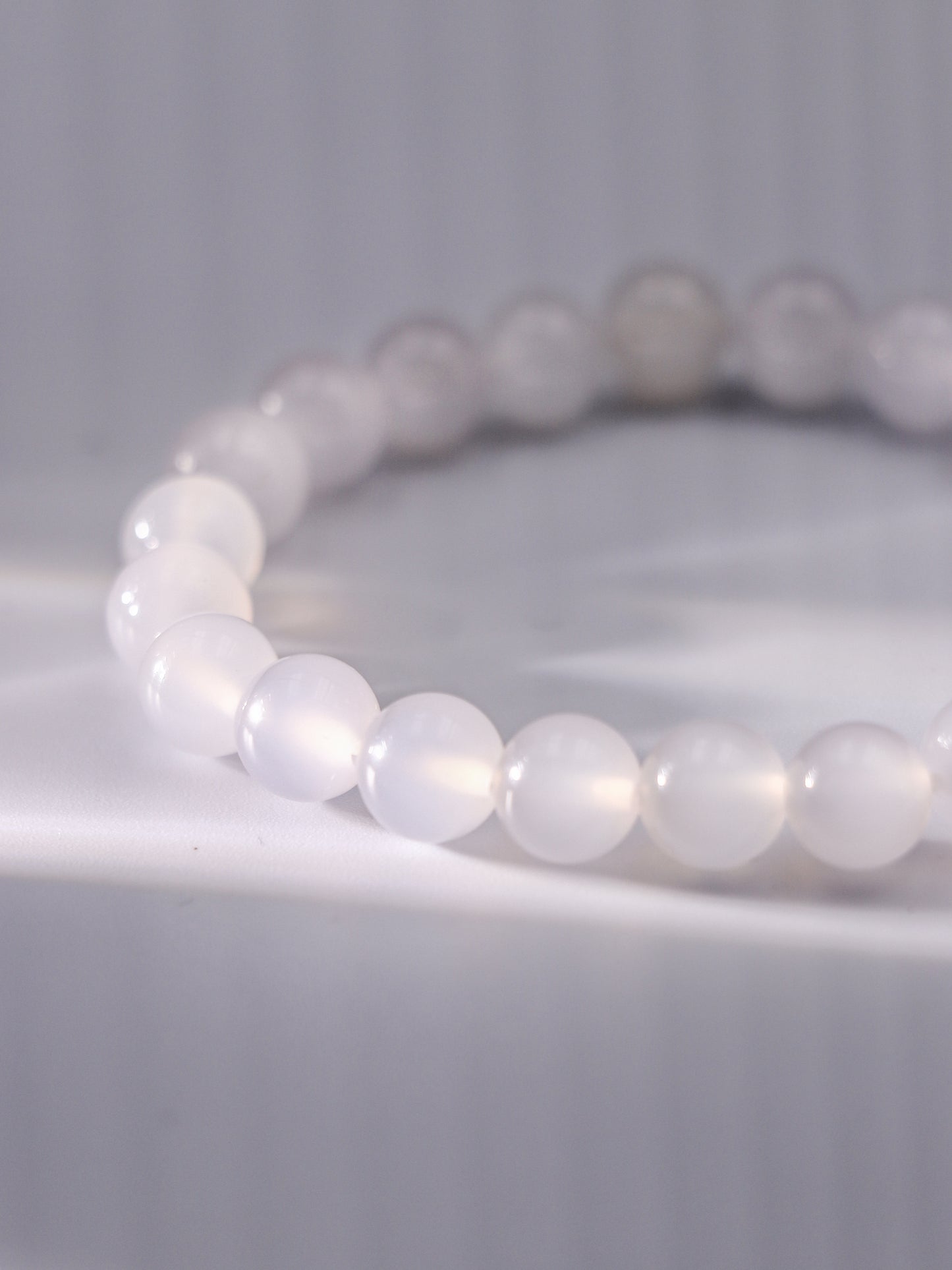 Natural White Agate – Emotional Balance & Spiritual Clarity Bracelet
