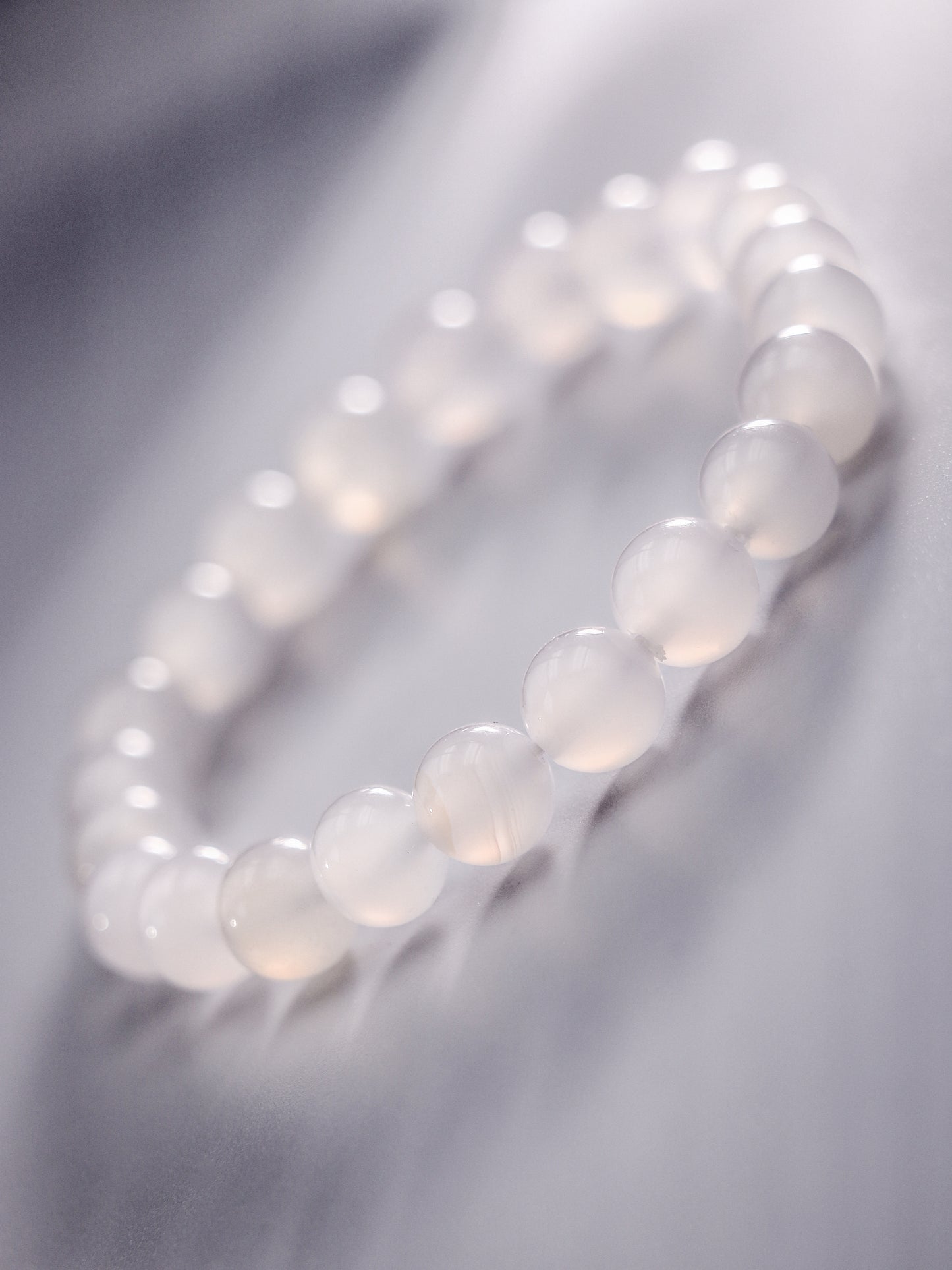 Natural White Agate – Emotional Balance & Spiritual Clarity Bracelet