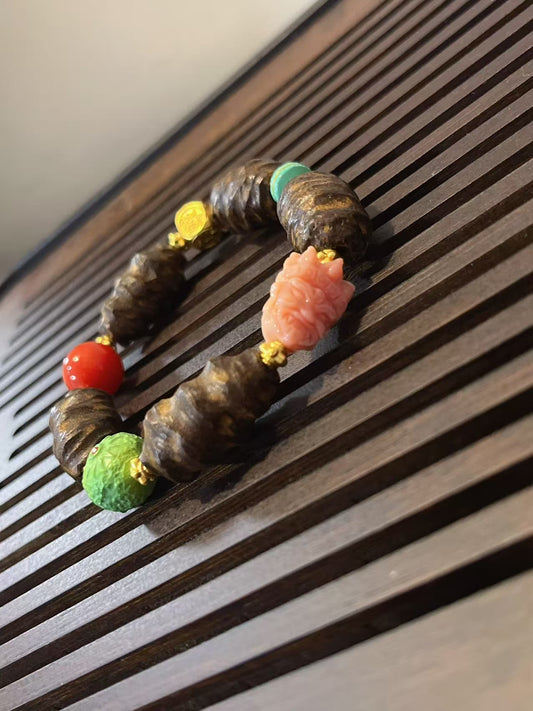 Darakken Agarwood Queen Zaki Lam Protection Bracelet