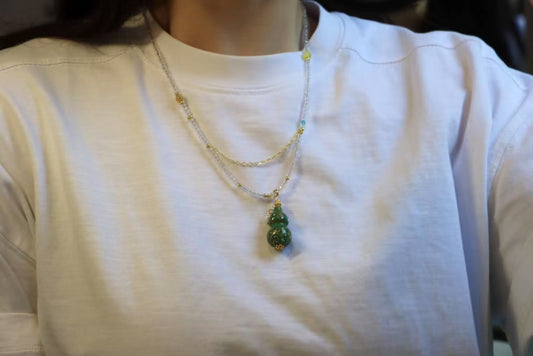 Lacquered Mother-of-Pearl Gourd Pendant Necklace – Water Element Protection