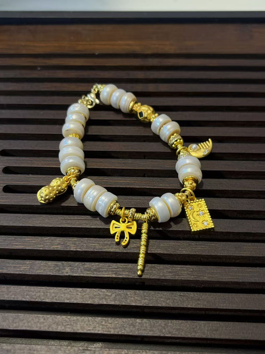 Natural Pearl Tablet & Gold-Plated Peanut Bracelet